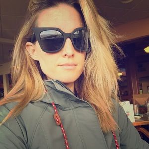 Meet your Posher, Rachel